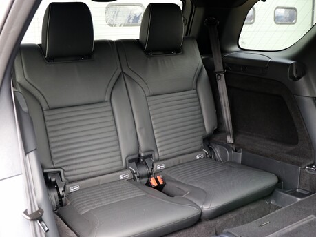 Upgrade your Discovery 5 from a 5-seater to a 7-seater passenger style vehicle