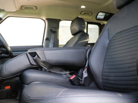 HSE trim genuine Land Rover seats for the Defender 110 Commercial (21-24 cloth models) 17