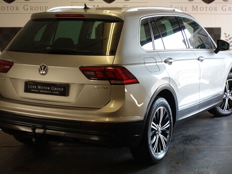 Volkswagen Tiguan 2.0 TDI SE Navigation DSG Euro 6 (s/s) 5dr 1