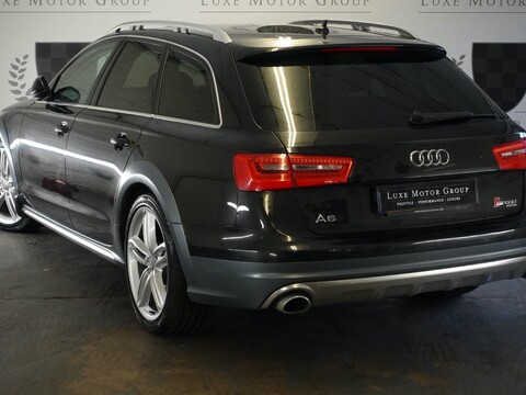 Audi A6 Allroad 3.0 TDI V6 S Tronic quattro Euro 5 (s/s) 5dr 5