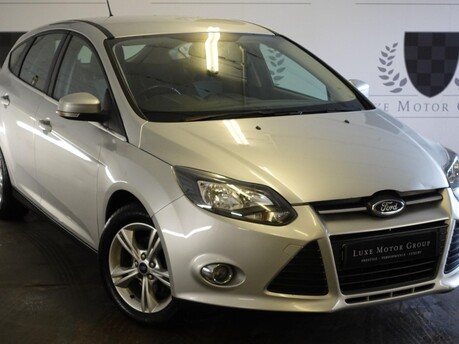 Ford Focus 1.6 Zetec Powershift Euro 5 5dr