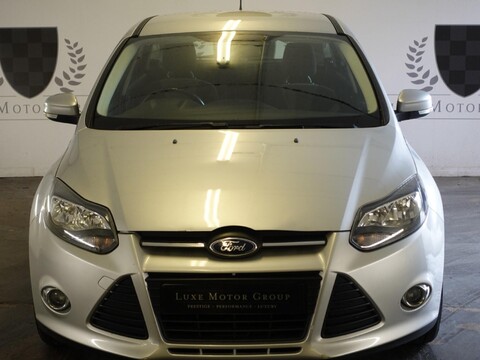 Ford Focus 1.6 Zetec Powershift Euro 5 5dr 3