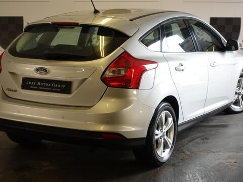 Ford Focus 1.6 Zetec Powershift Euro 5 5dr 5