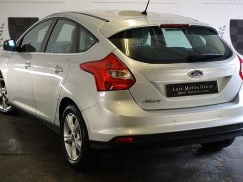 Ford Focus 1.6 Zetec Powershift Euro 5 5dr 6