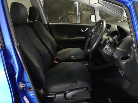 Honda Jazz 1.4 i-VTEC ES Plus CVT Euro 5 5dr 4