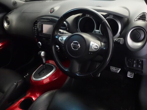 Nissan Juke 1.6 DIG-T Tekna CVT 4WD Euro 5 5dr 10