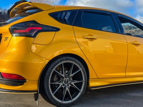 Ford Focus ST-2 TDCI 2