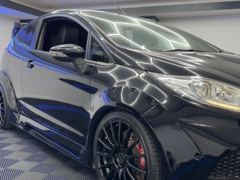 Ford Fiesta ST-3 10