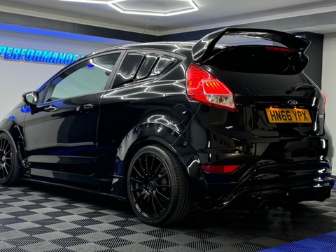 Ford Fiesta ST-3 17