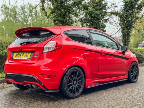 Ford Fiesta ST-2 3