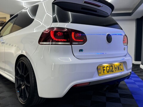 Volkswagen Golf R DSG 9