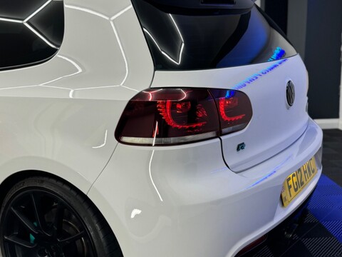 Volkswagen Golf R DSG 10