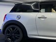 Mini Hatch COOPER S 12