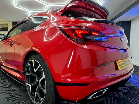 Vauxhall Astra GTC VXR 13