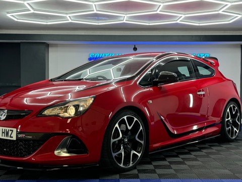 Vauxhall Astra GTC VXR 21