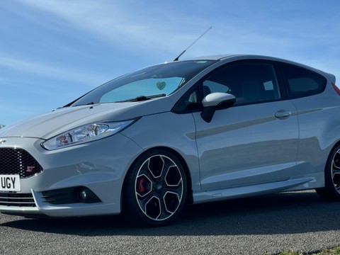 Ford Fiesta ST200 6