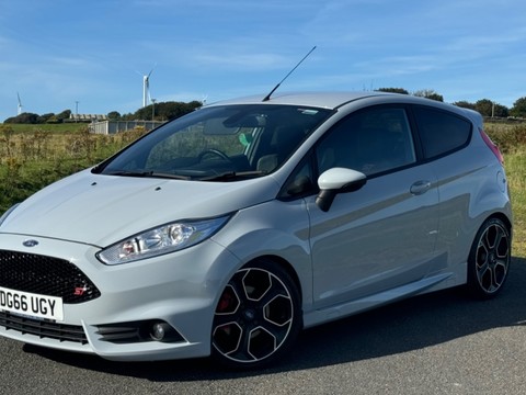 Ford Fiesta ST200 17