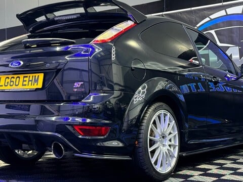 Ford Focus ST-3 35