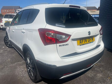 Suzuki SX4 S-Cross SZ4 5