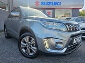 Suzuki Vitara SZ-T BOOSTERJET MHEV 1