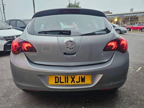 Vauxhall Astra ELITE 3