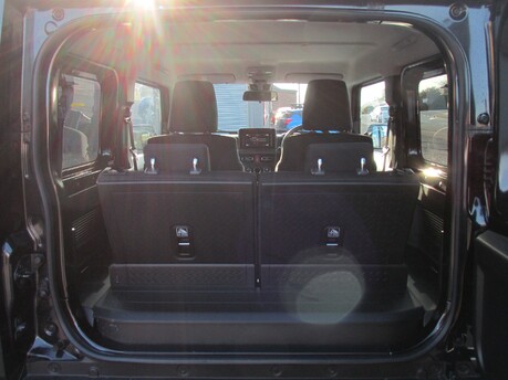 Suzuki Jimny SZ5 14