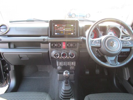 Suzuki Jimny SZ5 16
