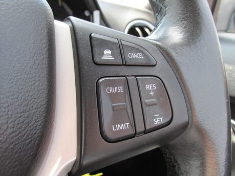 Suzuki Vitara SZ-T BOOSTERJET MHEV 19