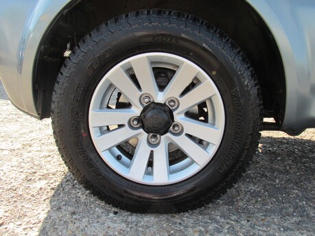 Suzuki Jimny SZ4 13