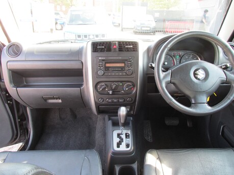 Suzuki Jimny SZ4 15