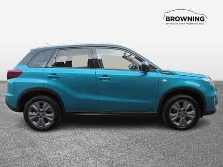Suzuki Vitara SZ-T BOOSTERJET MHEV 4