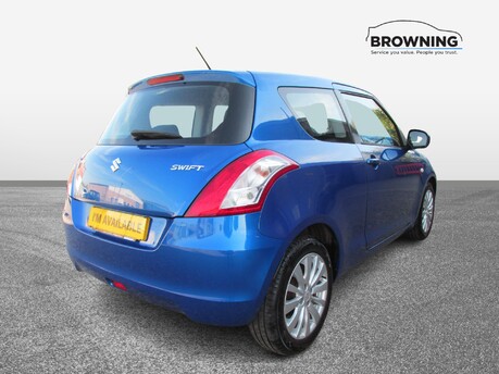 Suzuki Swift SZ3 8