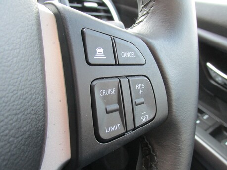Suzuki SX4 S-Cross MOTION BOOSTERJET MHEV 19