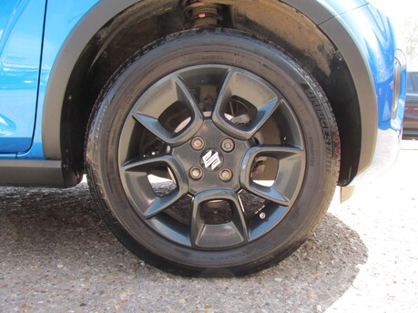 Suzuki Ignis SZ-T DUALJET MHEV 10
