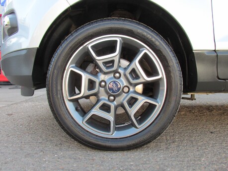 Ford Ecosport TITANIUM 12