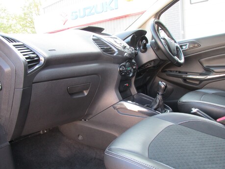 Ford Ecosport TITANIUM 15