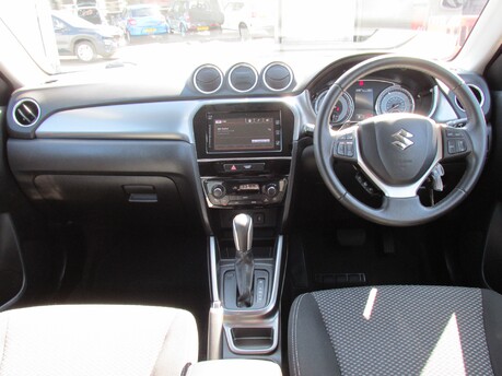 Suzuki Vitara SZ-T BOOSTERJET 10