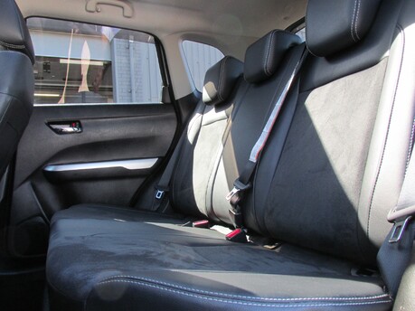 Suzuki Vitara SZ5 17