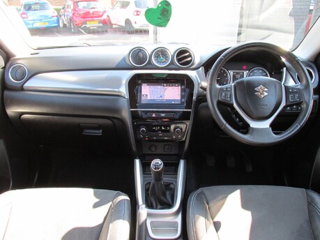 Suzuki Vitara SZ5 15