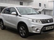 Suzuki Vitara SZ-T 1