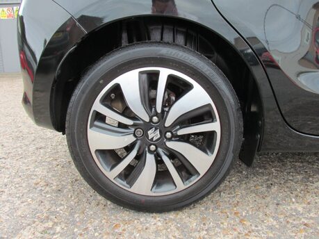 Suzuki Swift SZ5 BOOSTERJET SHVS MHEV 10