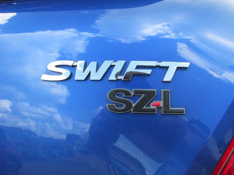 Suzuki Swift SZ-L 13
