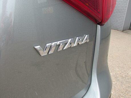 Suzuki Vitara SZ-T BOOSTERJET 9