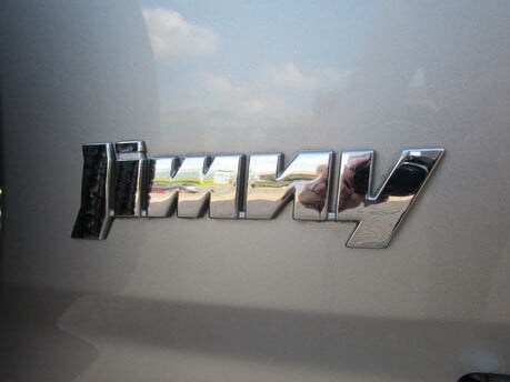 Suzuki Jimny SZ4 13