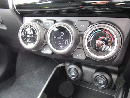 Suzuki Swift SZ5 DUALJET MHEV 19