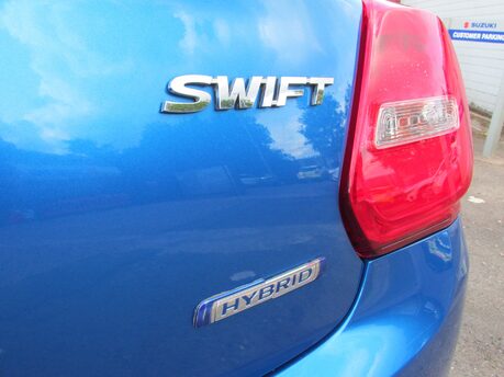 Suzuki Swift SZ5 BOOSTERJET SHVS MHEV 9