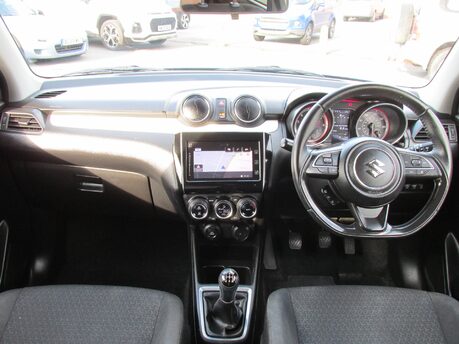 Suzuki Swift SZ5 BOOSTERJET SHVS MHEV 12