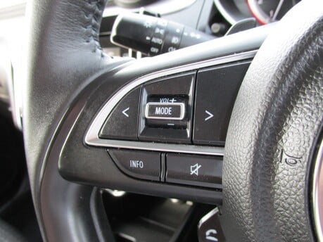 Suzuki Swift SZ5 DUALJET MHEV 23