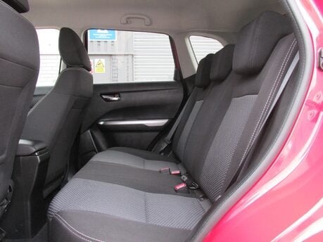 Suzuki Vitara SZ-T MHEV 17