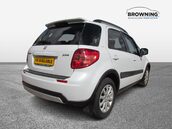 Suzuki SX4 X-EC 8